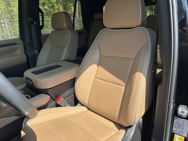 Used 2024 Chevrolet Tahoe Premier w/ Premium Package image 10