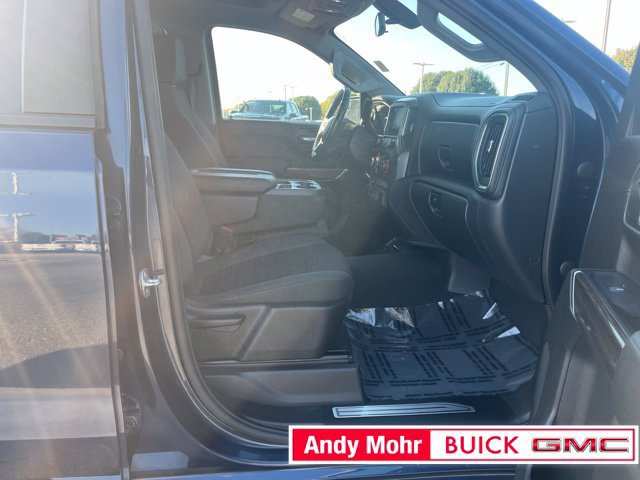 Used 2021 Chevrolet Silverado 1500 LT w/ Convenience Package II AWD/4WD image 44