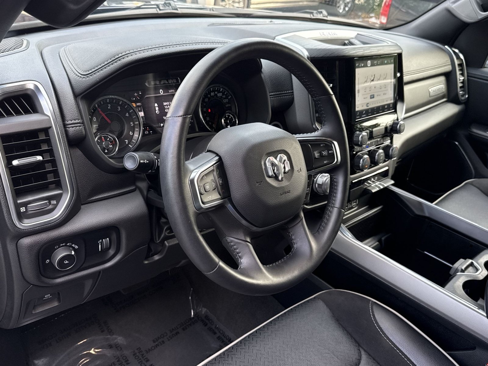 Used 2024 RAM 1500 Laramie RWD image 16
