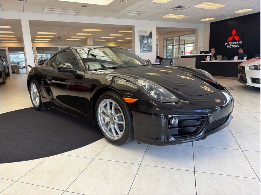 Used 2016 Porsche Cayman image 3