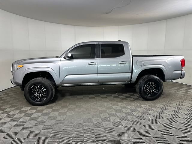 Used 2016 Toyota Tacoma SR5 image 6