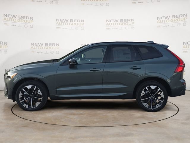 New 2026 Volvo XC60 B5 Plus AWD/4WD image 2