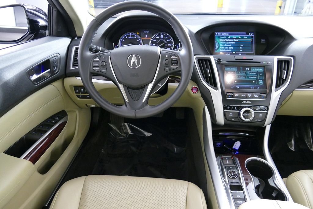 Used 2017 Acura TLX V6 SH-AWD w/ Technology Pkg image 6