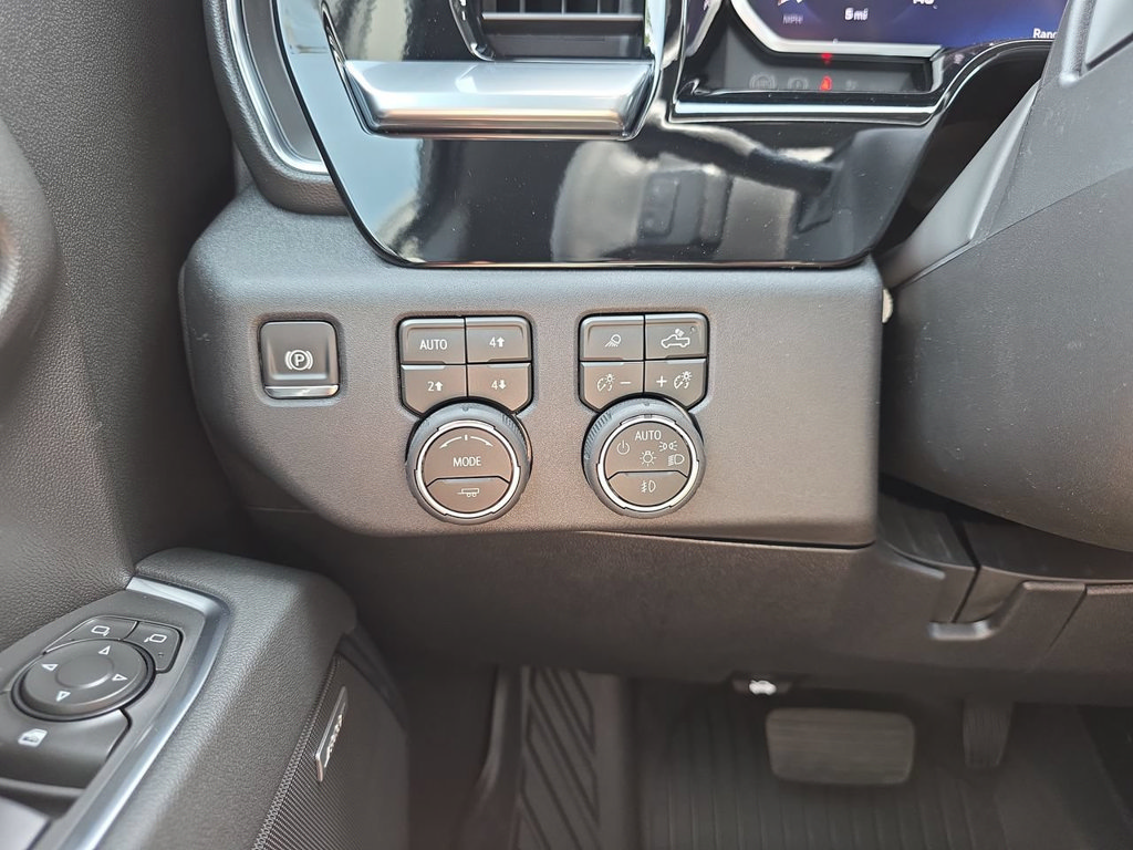 New 2026 Chevrolet Silverado 1500 RST w/ RST All Star Premium Package AWD/4WD image 24