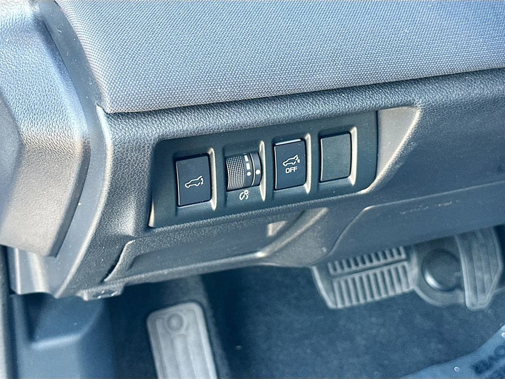 Used 2020 Subaru Outback Premium image 10