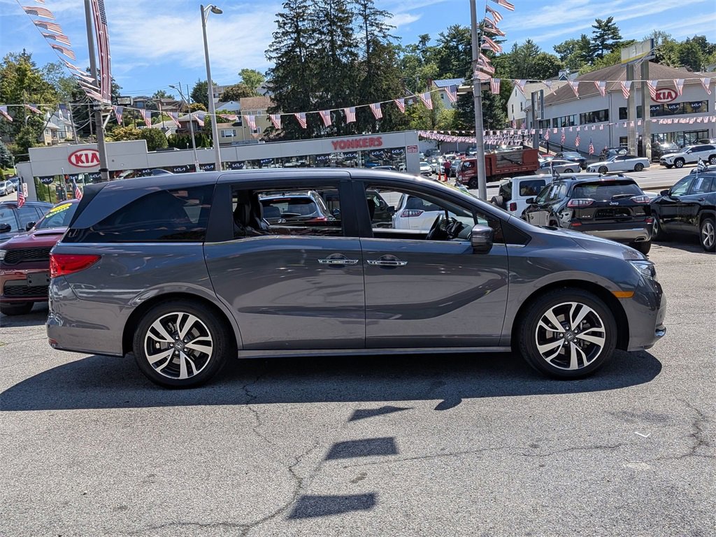 Used 2024 Honda Odyssey Touring image 5