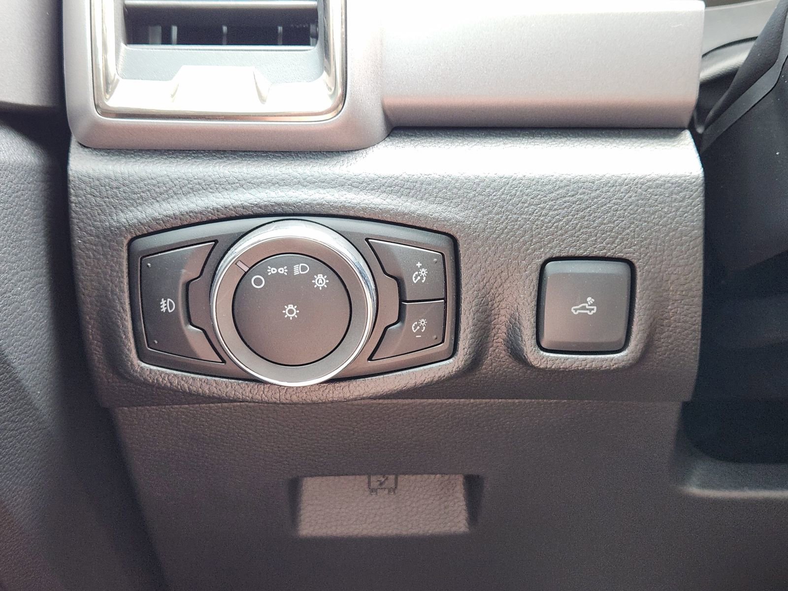 Used 2023 Ford Ranger XLT w/ Equipment Group 301A Mid image 24