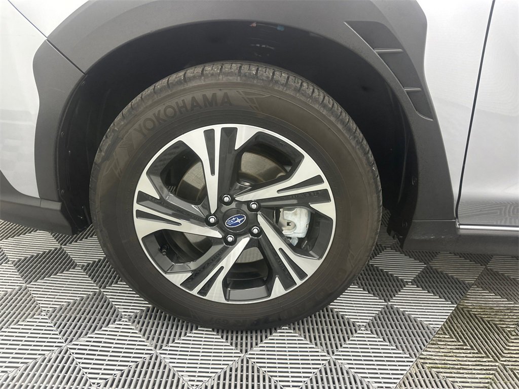 Used 2024 Subaru Crosstrek 2.0i Premium image 12