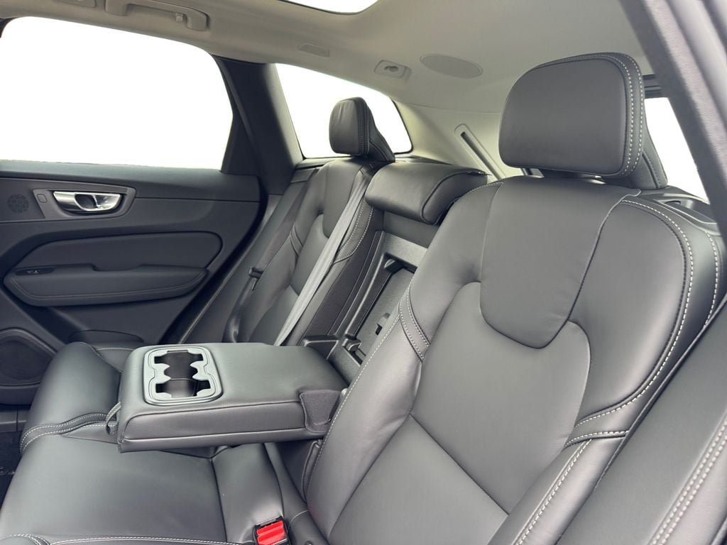 New 2026 Volvo XC60 T8 Ultra w/ Protection Package Premier AWD/4WD image 27