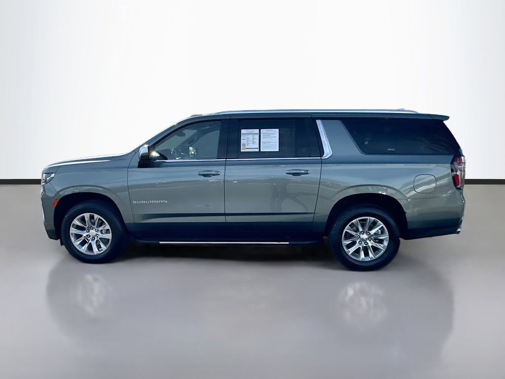 Used 2023 Chevrolet Suburban Premier image 4