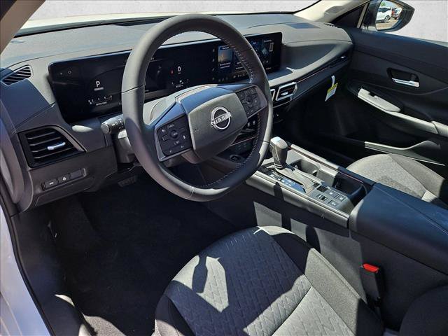 New 2026 Nissan Sentra SV w/ SV Convenience Package FWD image 3