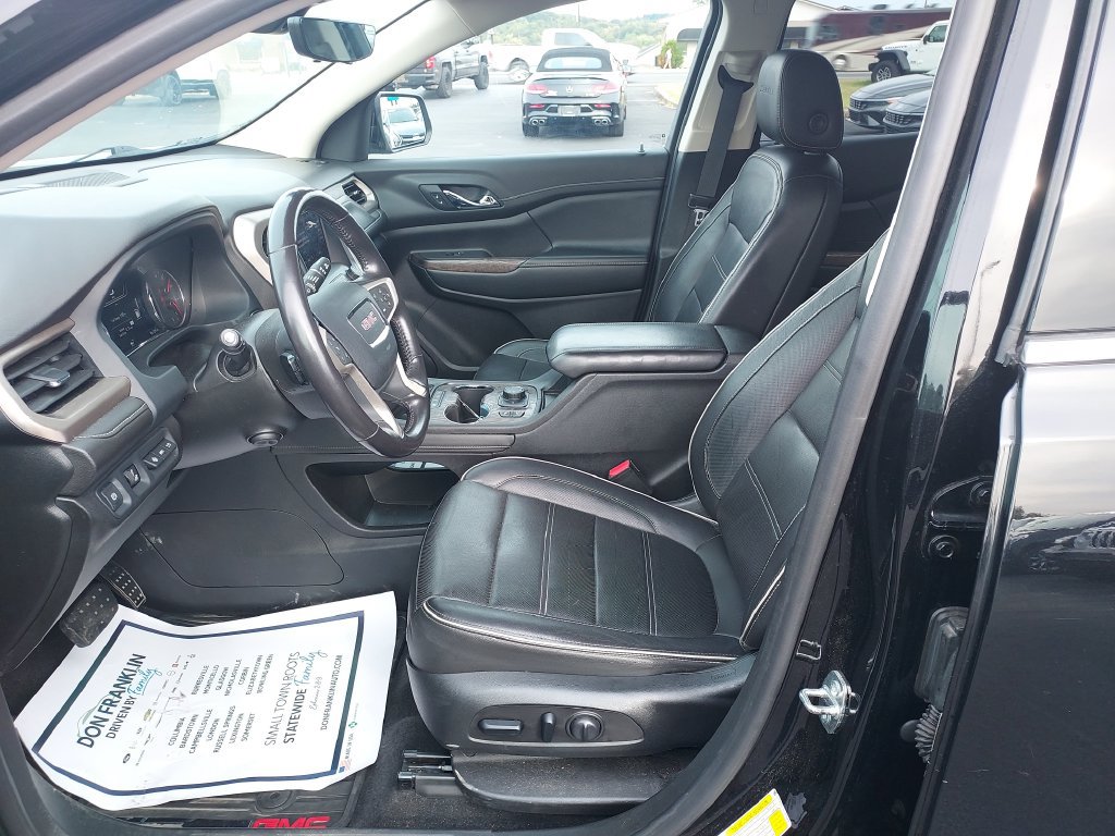 Used 2020 GMC Acadia Denali w/ Technology Package AWD/4WD image 13