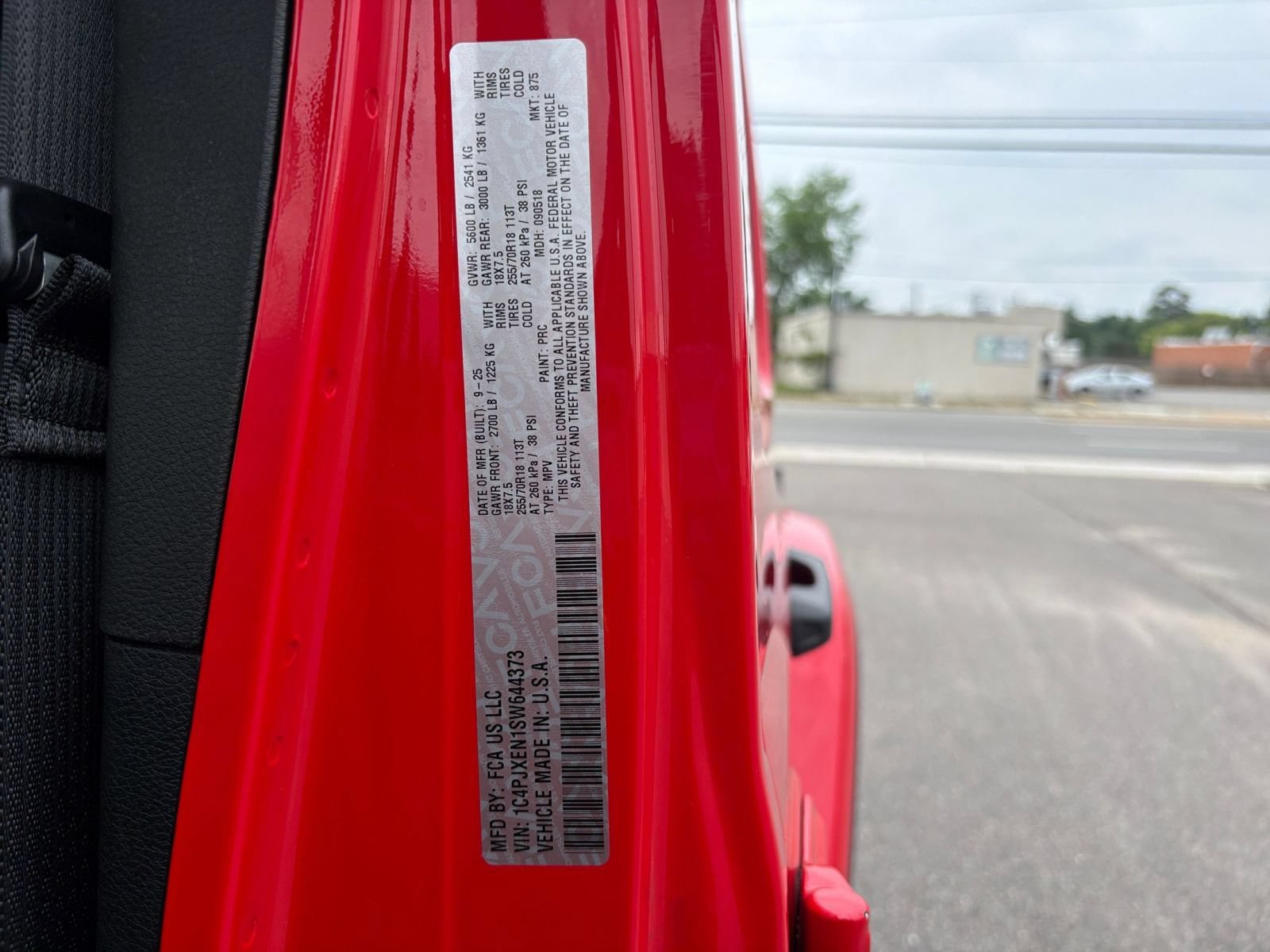 Used 2025 Jeep Wrangler Unlimited Sahara AWD/4WD image 29