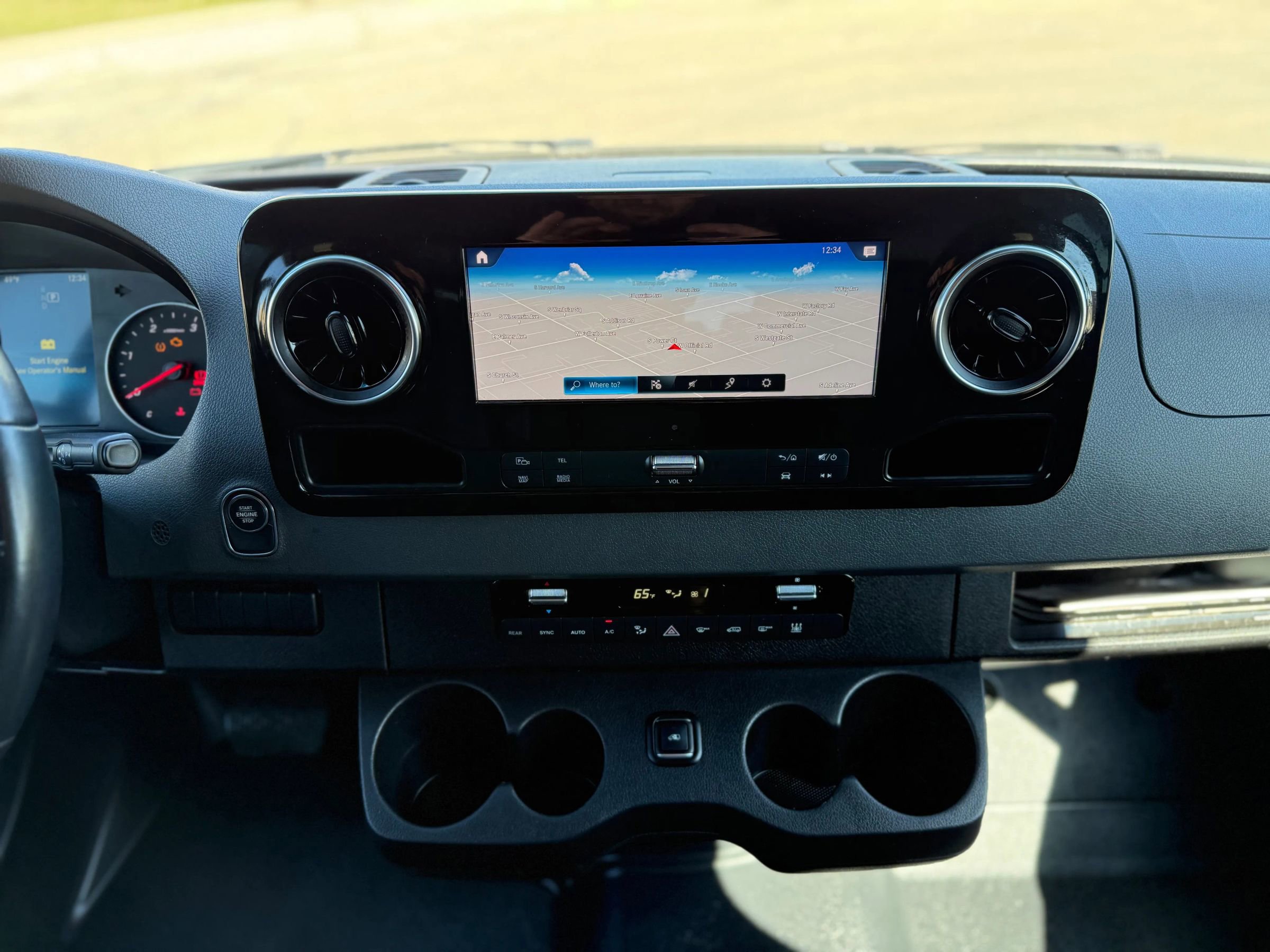 Used 2021 Mercedes-Benz Sprinter 2500 image 19