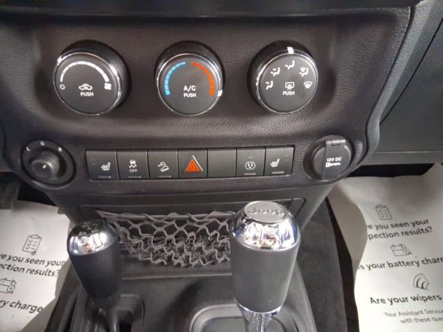 Used 2016 Jeep Wrangler Rubicon image 22