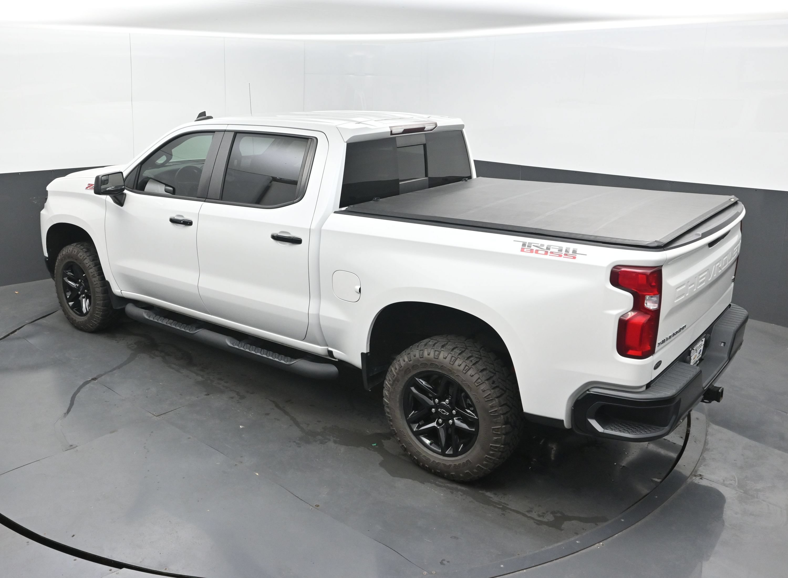 Used 2020 Chevrolet Silverado 1500 LT Trail Boss AWD/4WD image 37