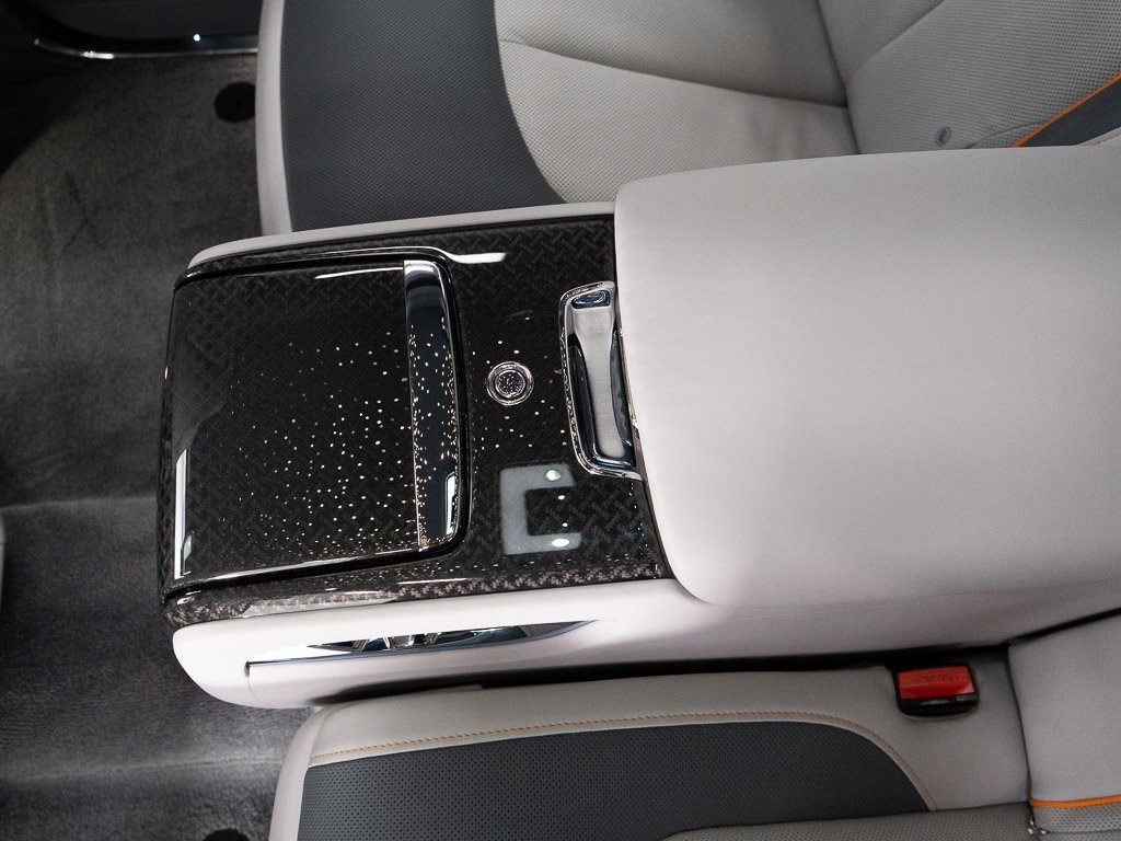 Certified 2025 Rolls-Royce Cullinan Black Badge image 28