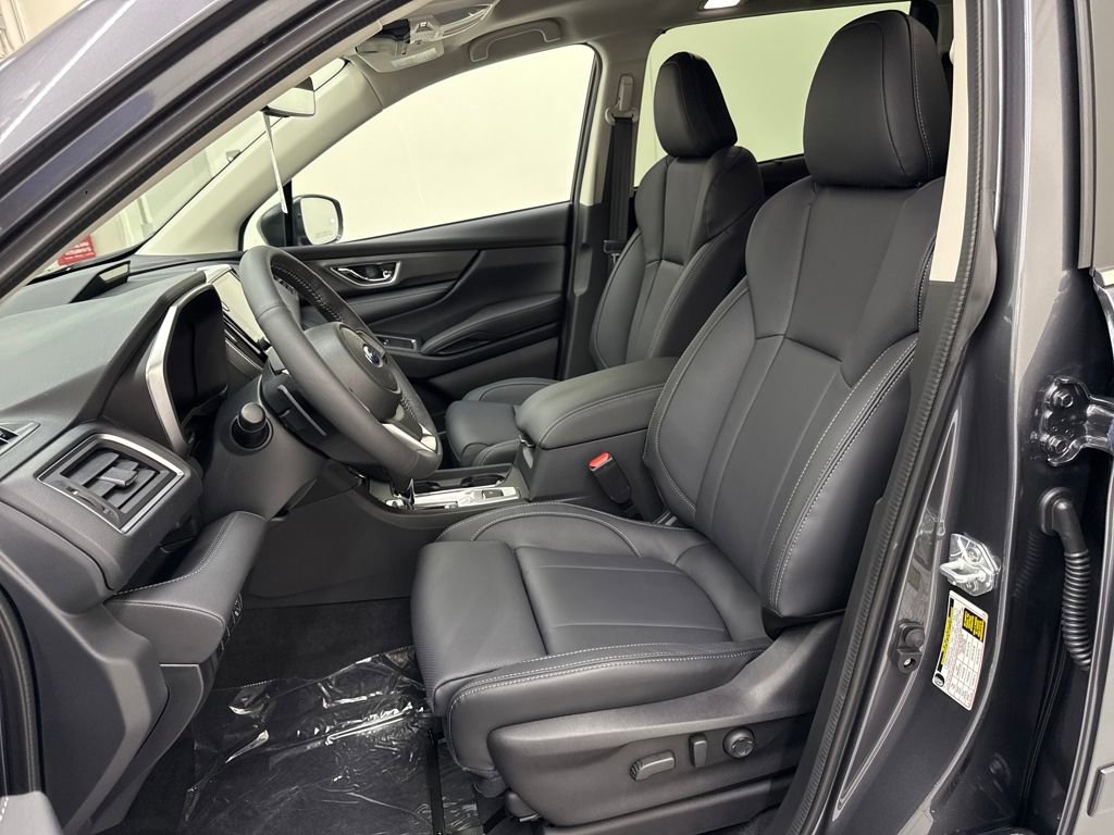 New 2025 Subaru Ascent Limited image 13