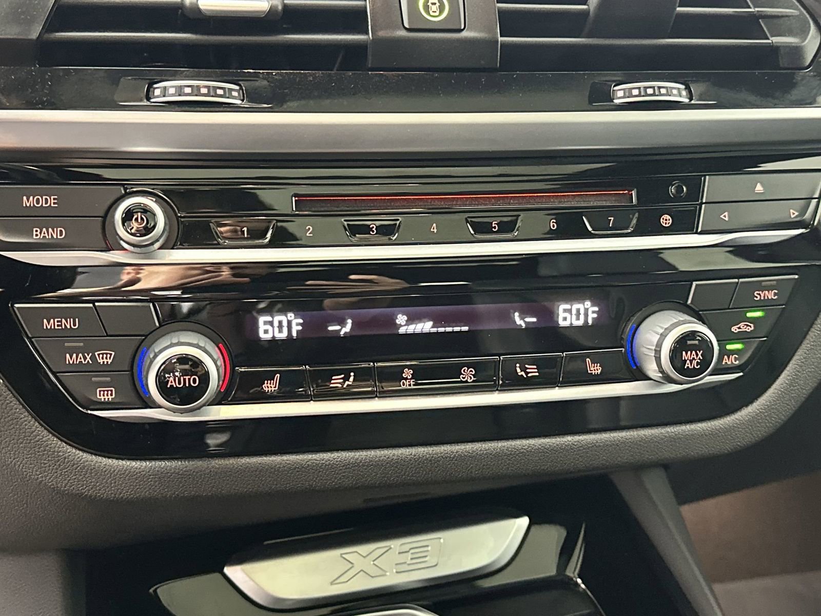 Used 2019 BMW X3 sDrive30i w/ Premium Package image 23