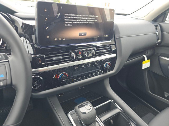 New 2026 Nissan Pathfinder SL image 36