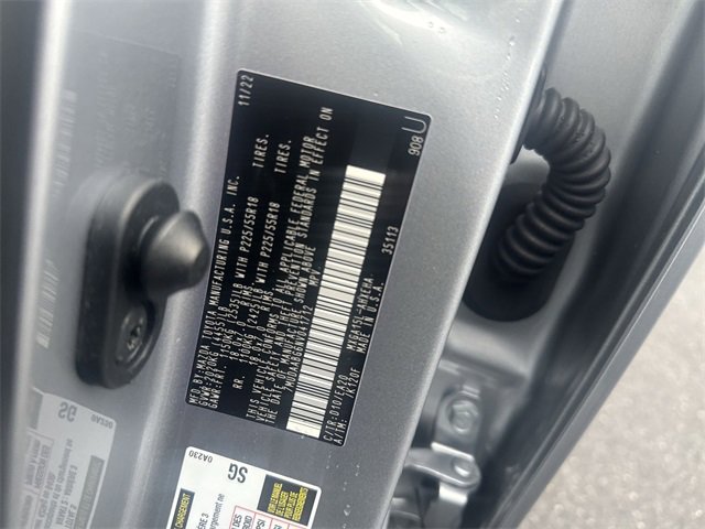 Used 2022 Toyota Corolla Cross XLE image 28