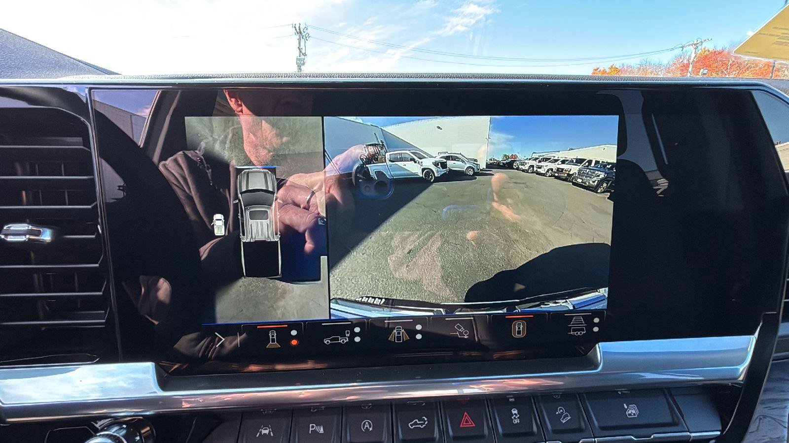 New 2026 GMC Sierra 1500 SLT w/ SLT Convenience Package image 14