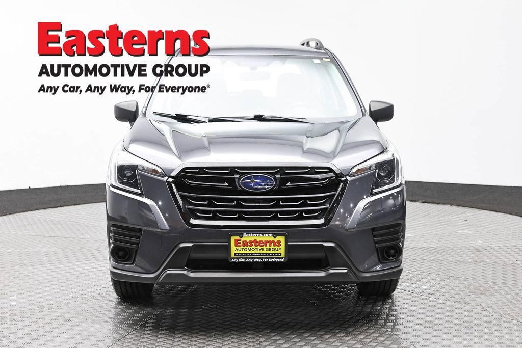 Used 2023 Subaru Forester image 2