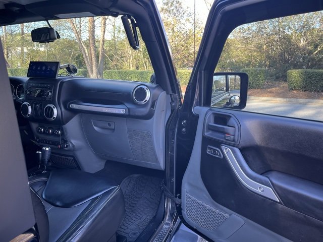Used 2014 Jeep Wrangler Sahara w/ Connectivity Group image 12