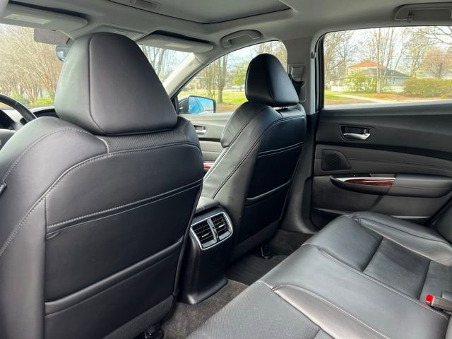 Used 2017 Acura TLX w/ Technology Package image 16