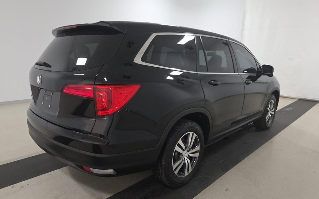 Used 2017 Honda Pilot EX-L image 4