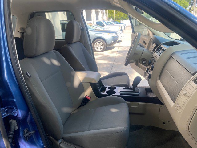 Used 2009 Ford Escape XLS image 13