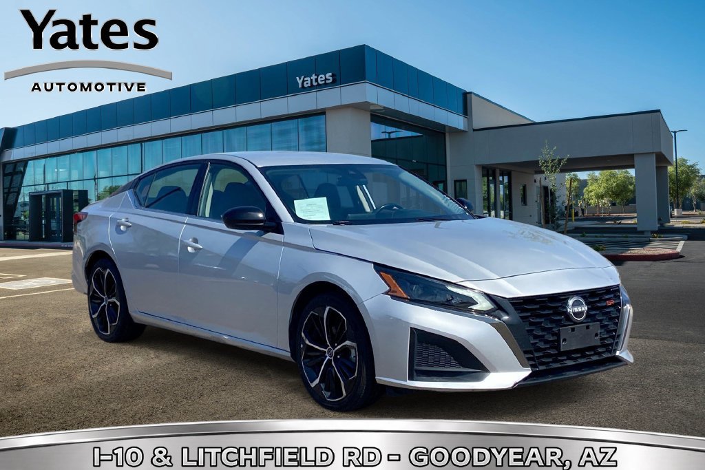 Used 2024 Nissan Altima 2.5 SR
