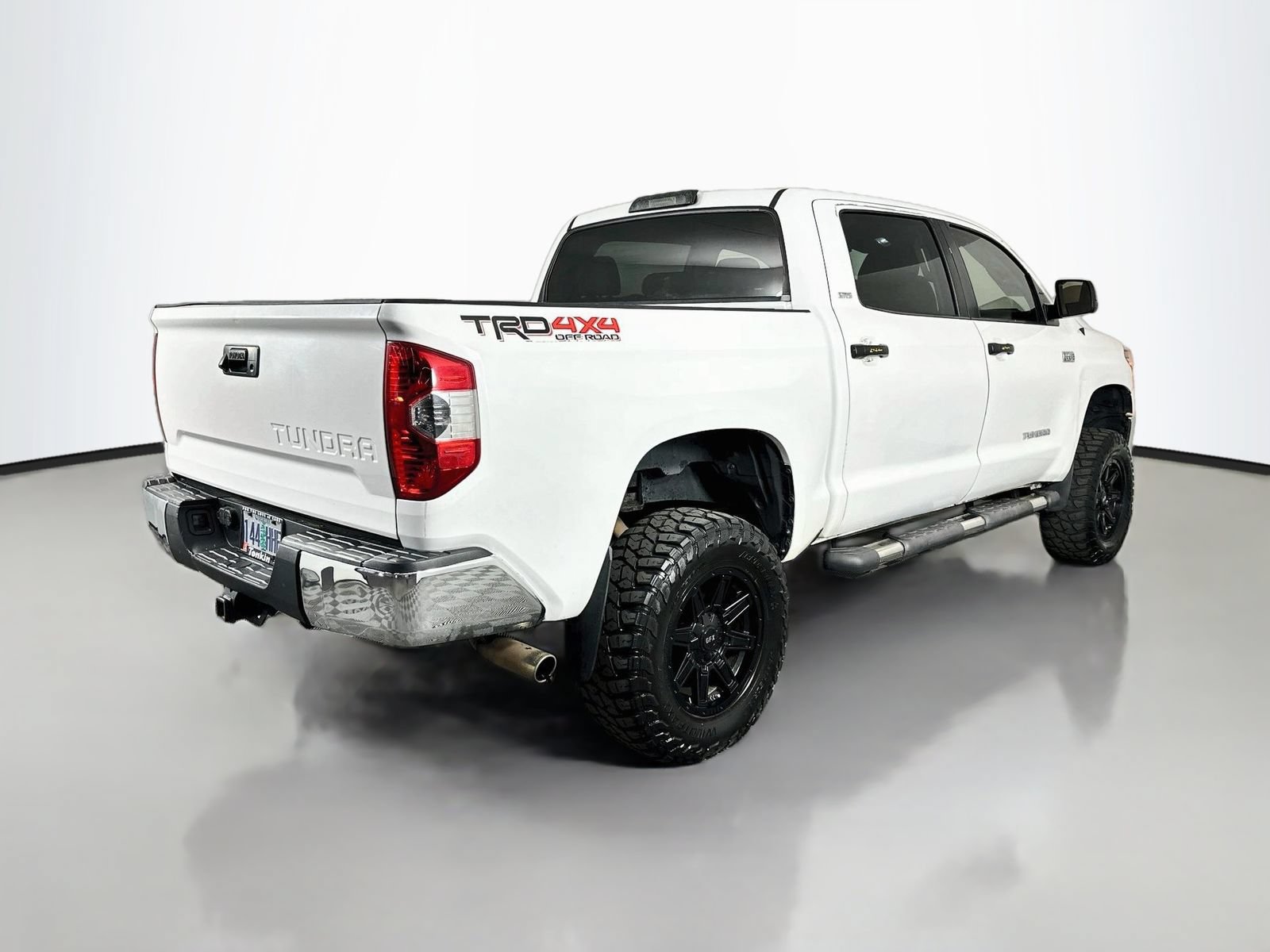 Used 2015 Toyota Tundra SR5 w/ TRD Off Road Package AWD/4WD image 8
