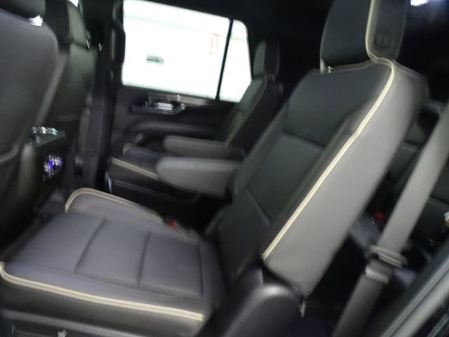 Used 2025 GMC Yukon Elevation w/ LPO, Floor Liner Package AWD/4WD image 4