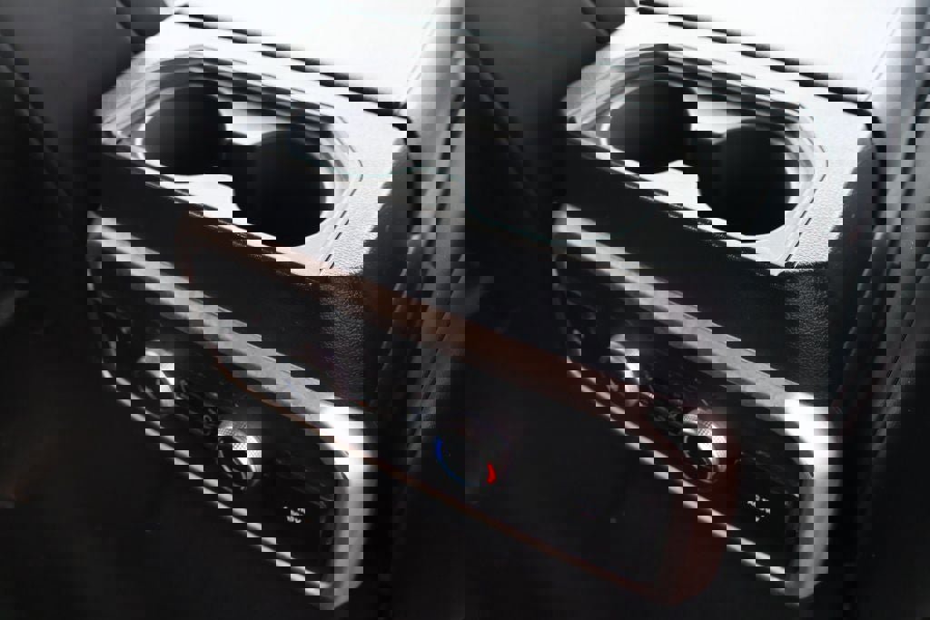 Used 2024 Ford Expedition XLT image 17