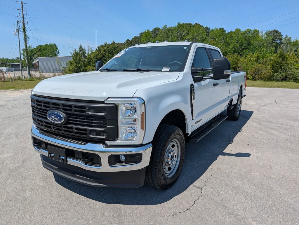 Certified 2025 Ford F350 XL w/ XL Chrome Package AWD/4WD image 5