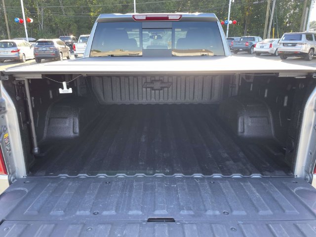 Used 2025 Chevrolet Silverado 1500 LT Trail Boss w/ LT Trail Boss Premium Package AWD/4WD image 9