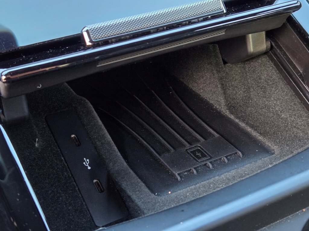 Used 2025 Porsche Panamera 4 image 27