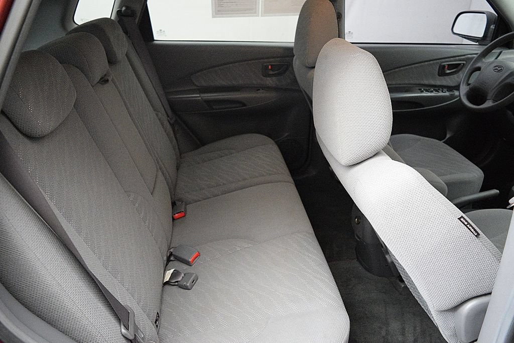 Used 2005 Hyundai Tucson GL FWD image 14