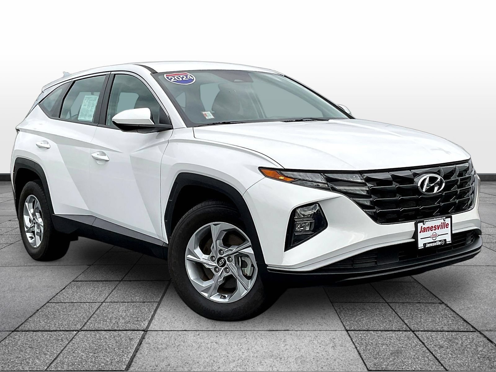 Used 2024 Hyundai Tucson SE