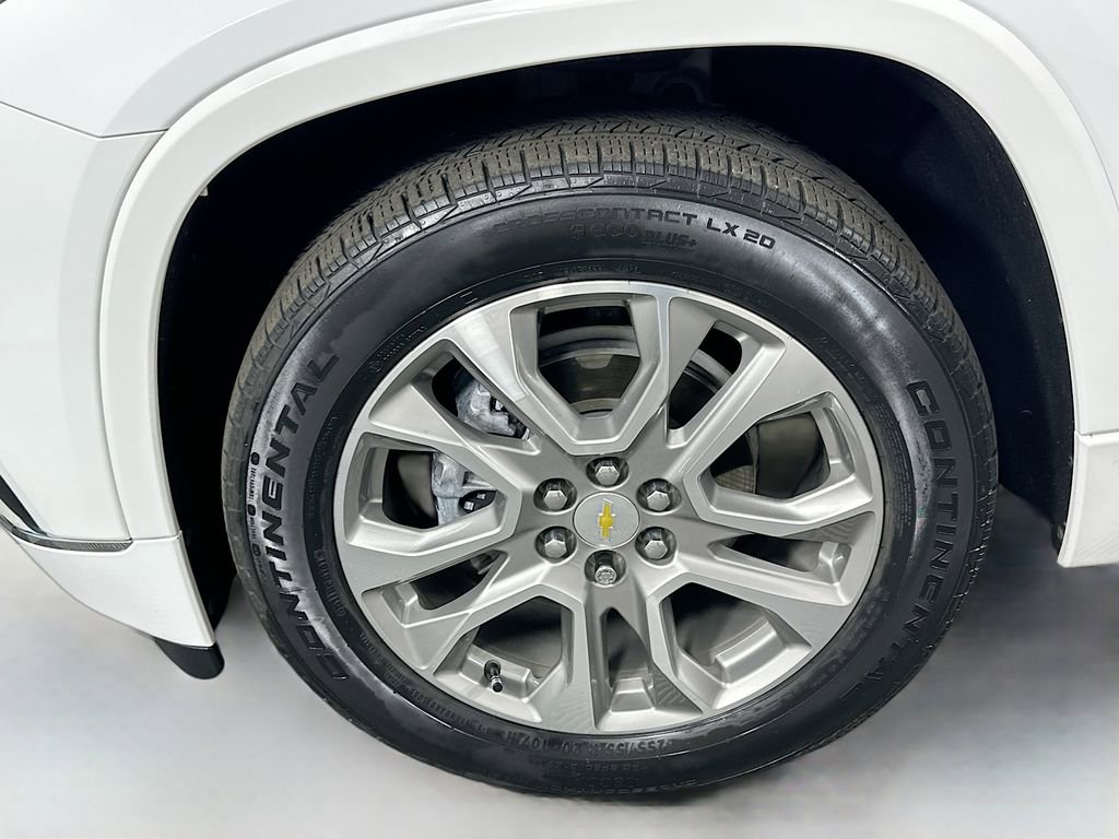 Used 2021 Chevrolet Traverse Premier w/ LPO, Cargo Package image 33
