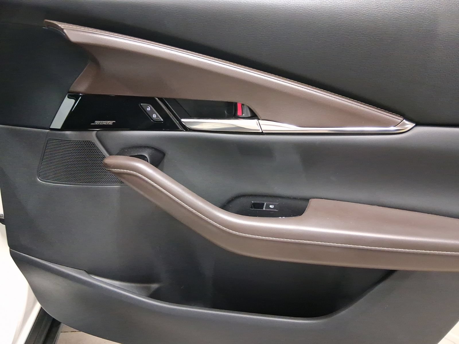 Certified 2025 MAZDA CX-30 AWD 2.5 S w/ Premium Package image 18