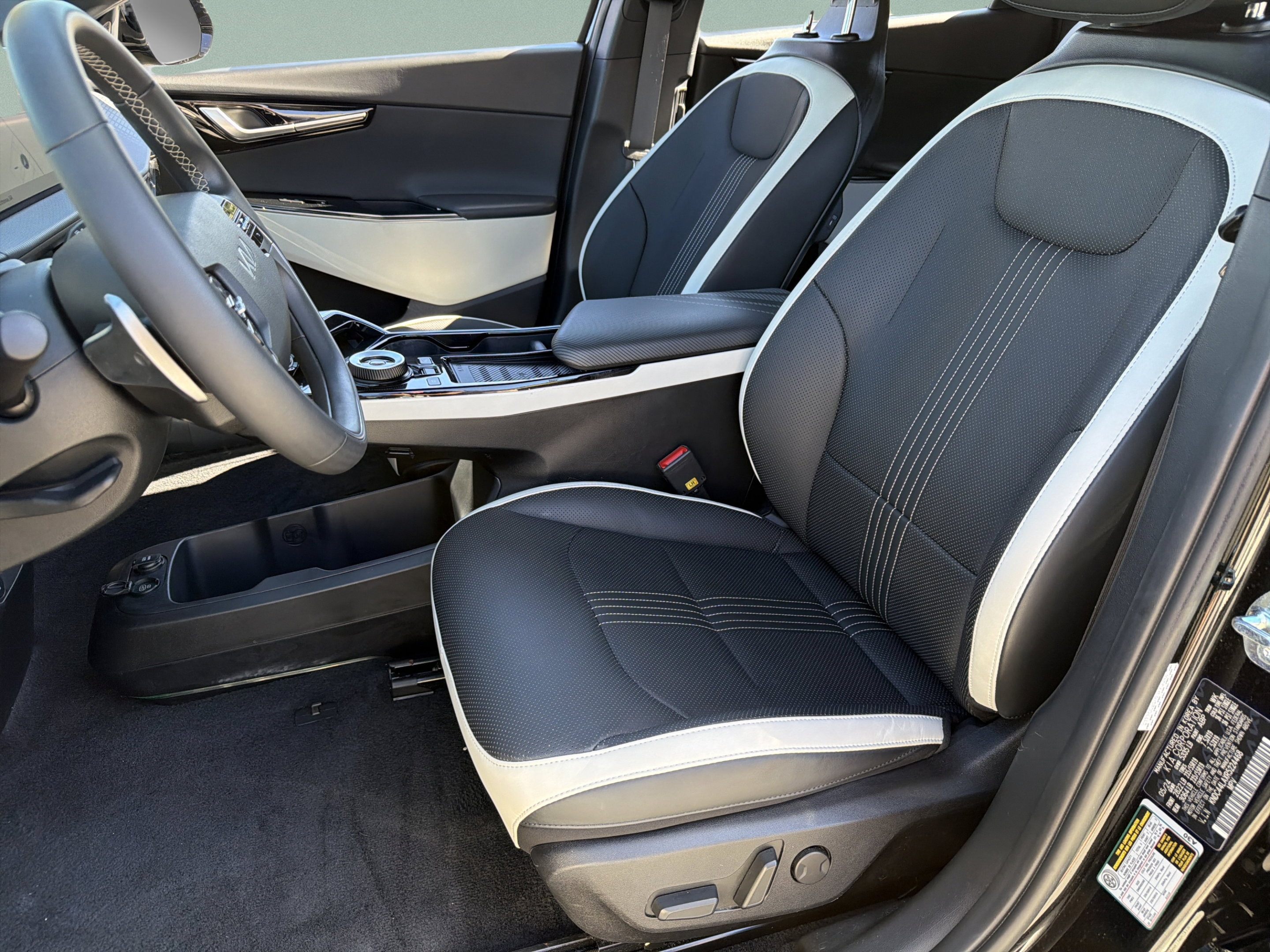 Certified 2024 Kia EV6 GT-Line RWD image 30