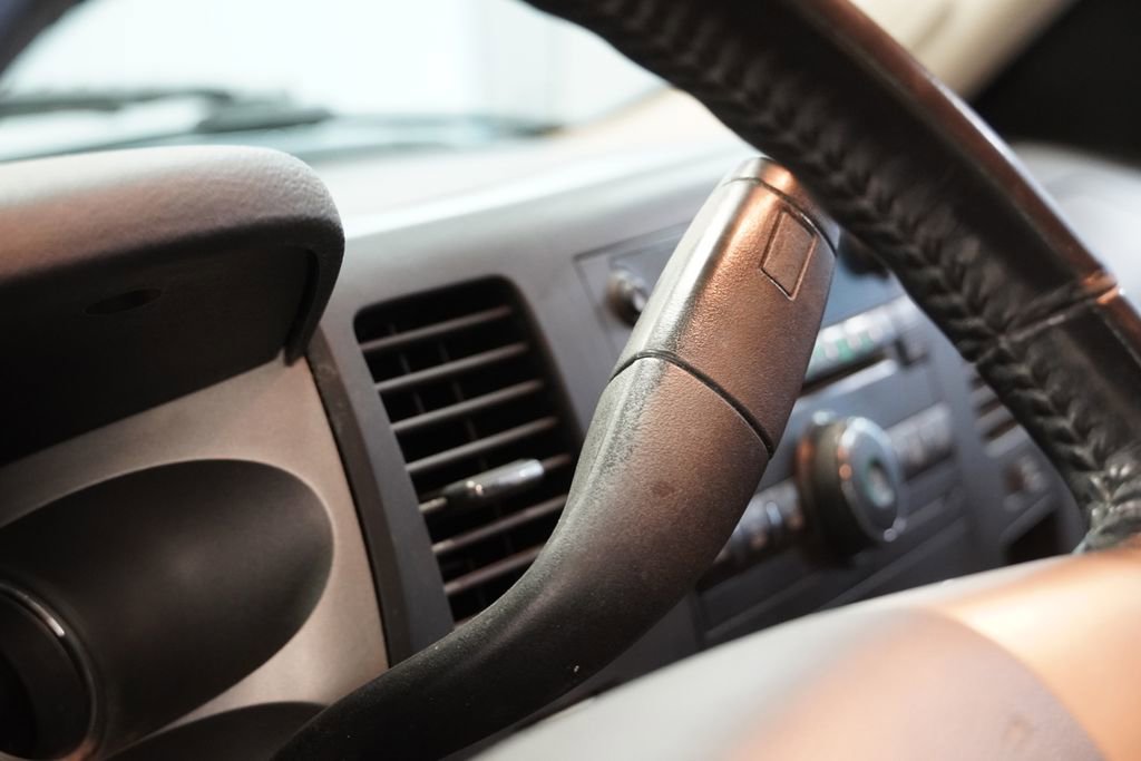 Used 2007 Chevrolet Silverado 1500 LT w/ Towing Package RWD image 19