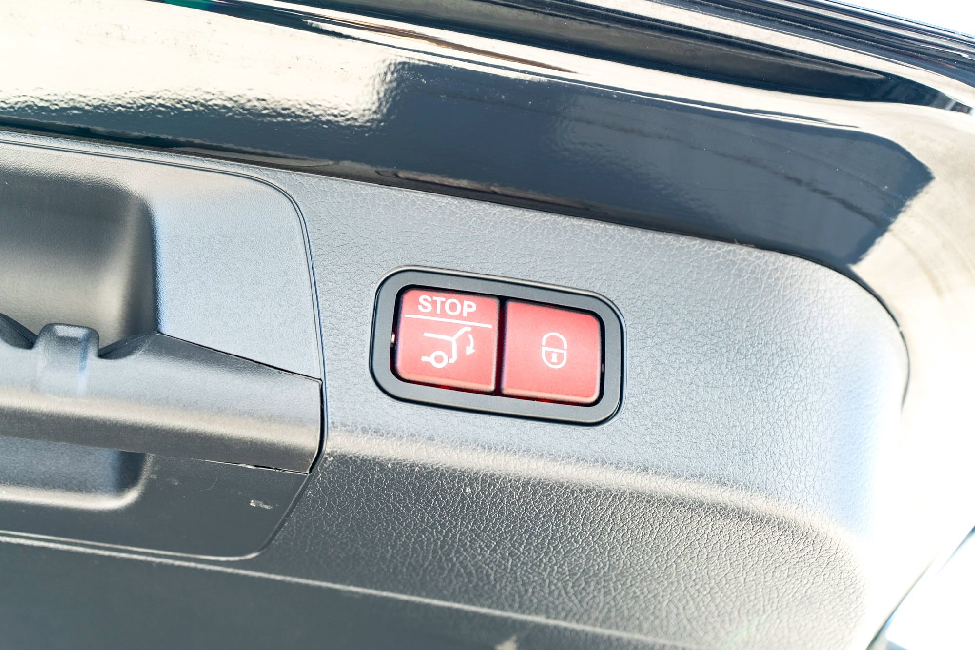 Certified 2022 Mercedes-Benz GLB 35 AMG 4MATIC image 11