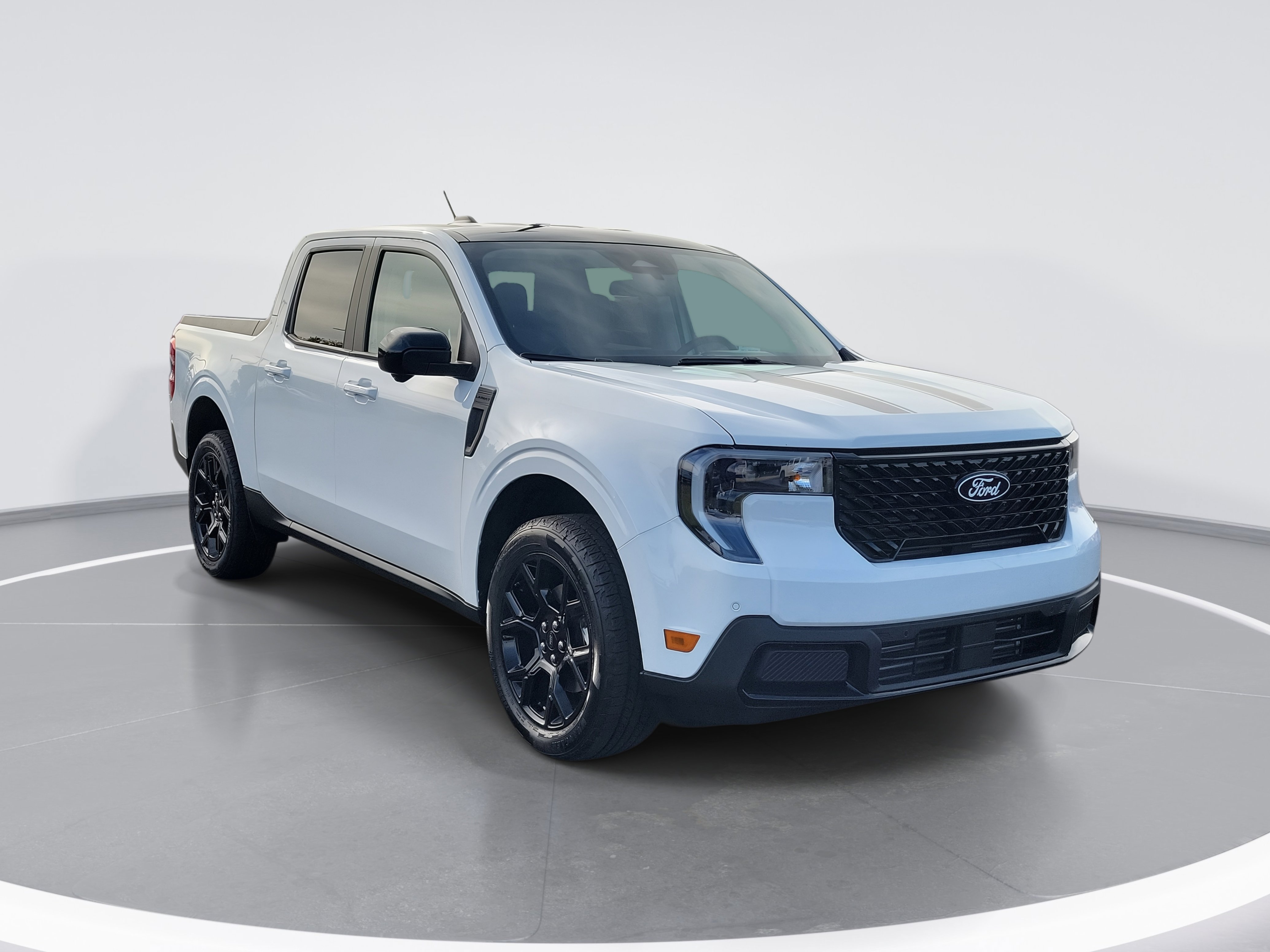 New 2025 Ford Maverick Lariat w/ Black Appearance Package video 2