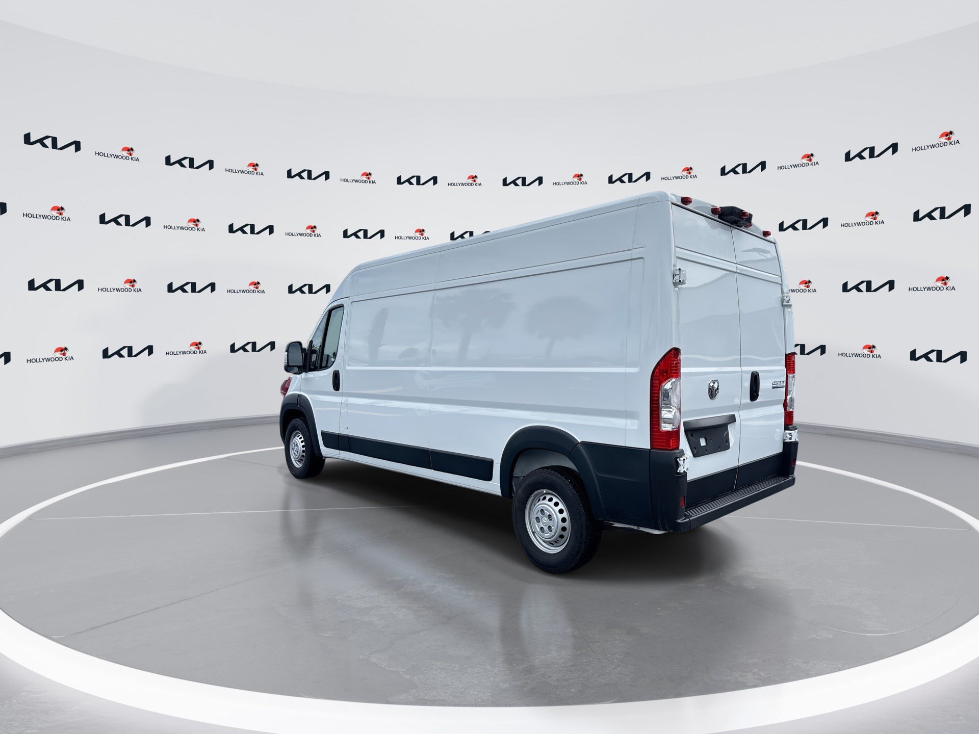 Used 2026 RAM ProMaster 2500 w/ Convenience Group FWD image 6