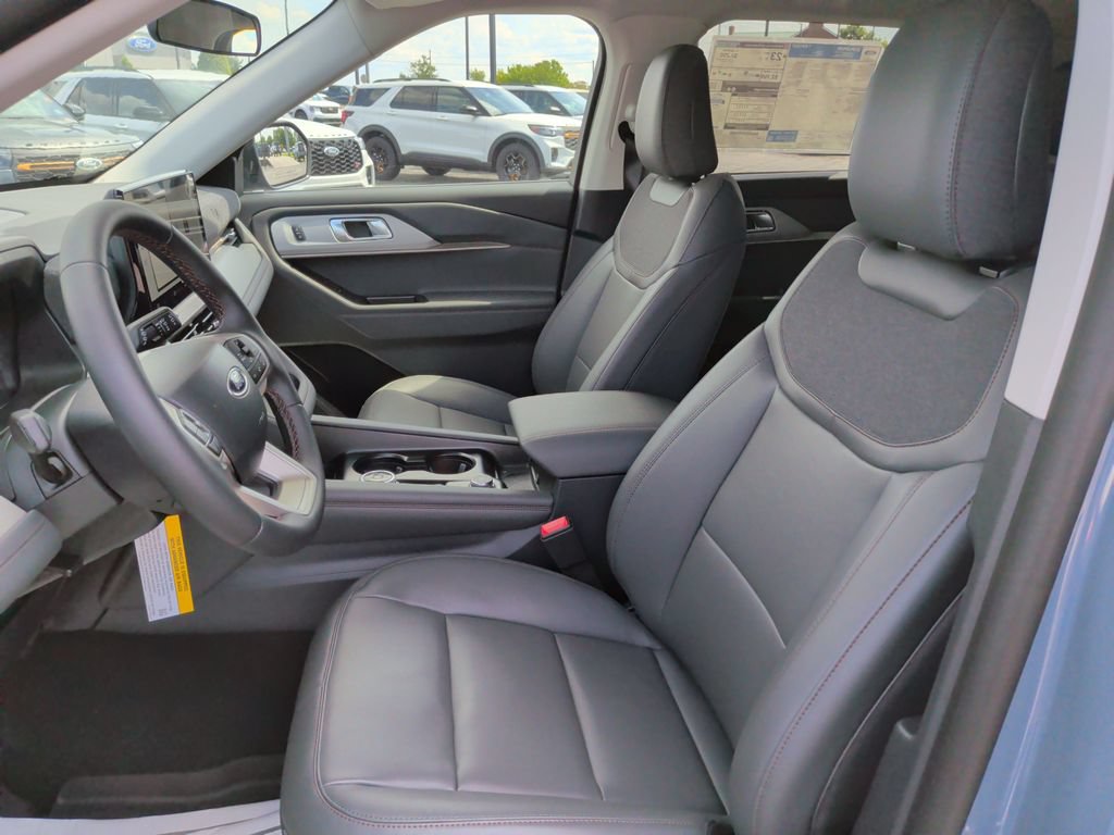 New 2026 Ford Explorer Active w/ Active Comfort Package AWD/4WD image 17