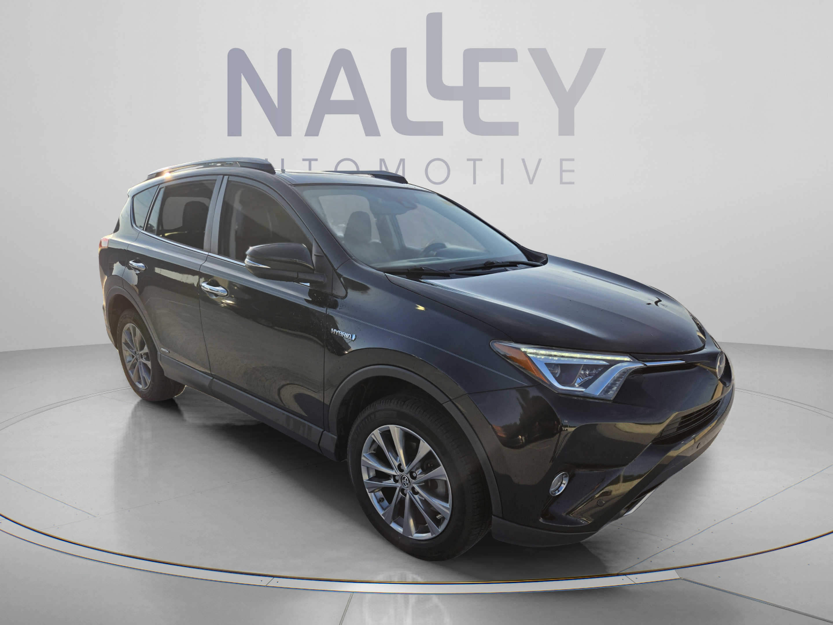 Used 2017 Toyota RAV4 Limited AWD/4WD image 6