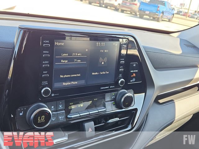 Used 2020 Toyota Highlander XLE image 7